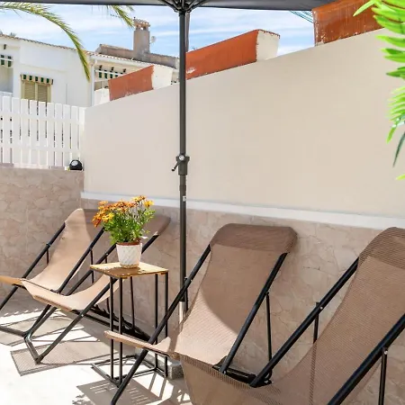 Modern And Stylish 2: Terrace And Pool